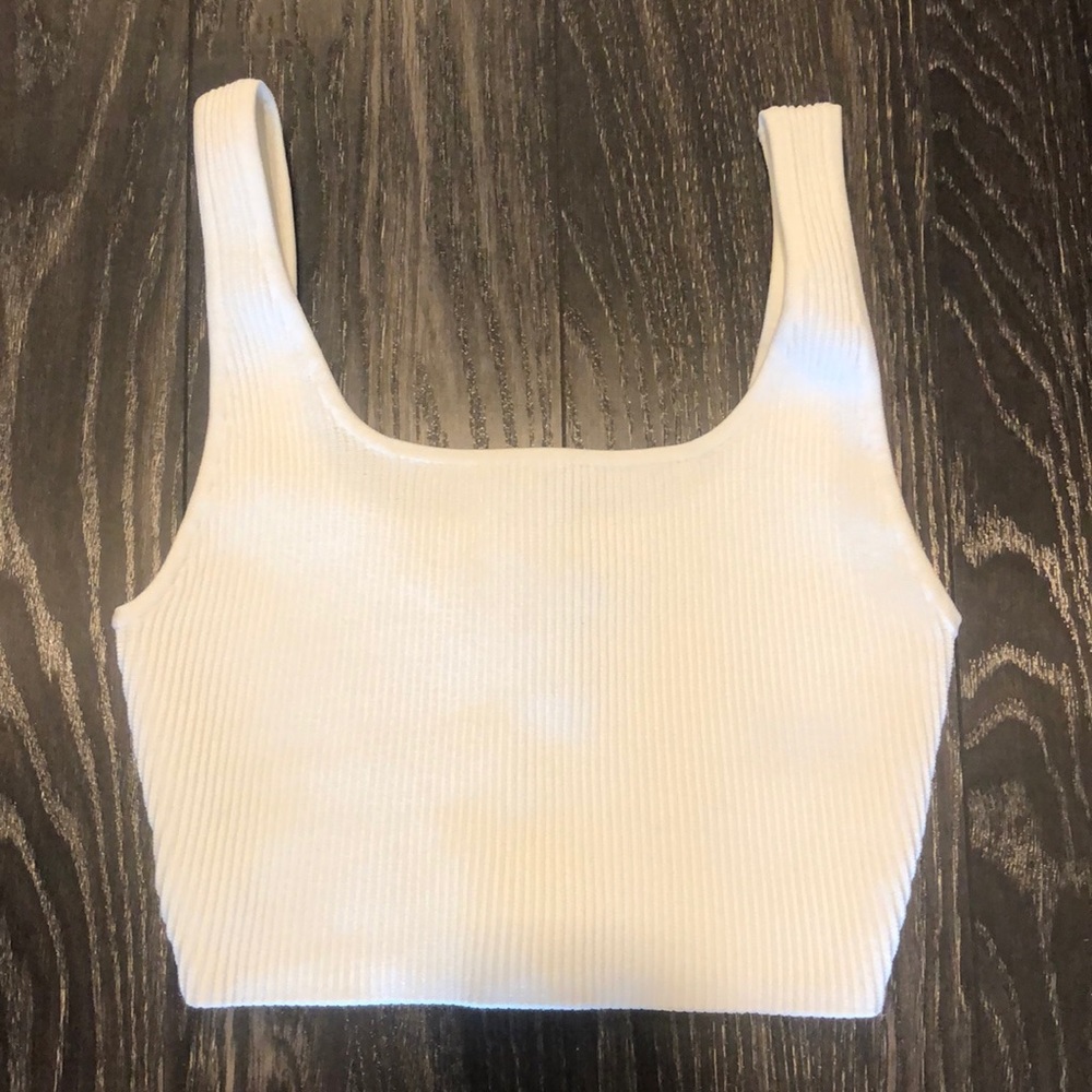 Aritzia Babaton Sculpt Knit Squareneck Cropped Tank